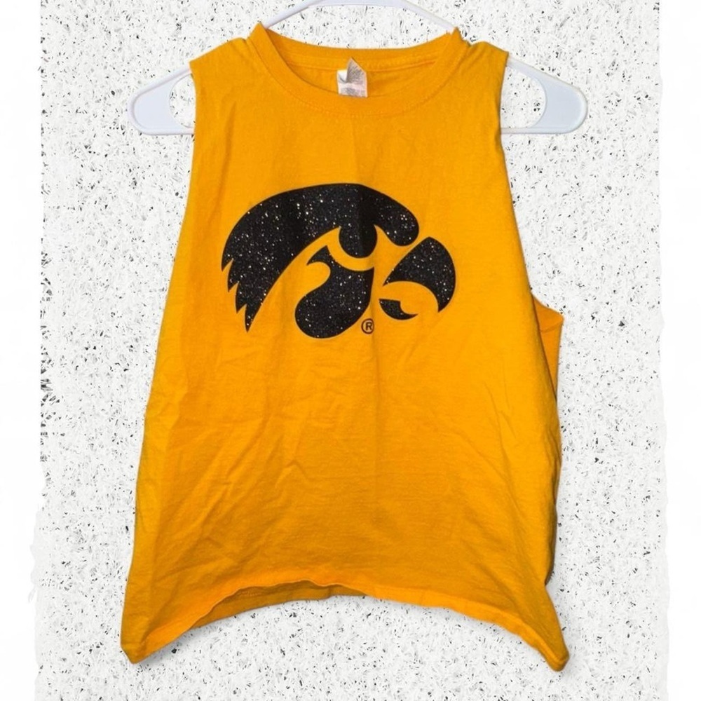 Youth Iowa Hawkeyes yellow tank top Size M #college